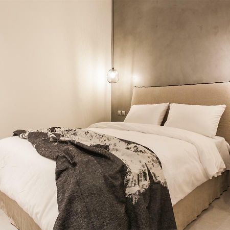 Designer Apartment - Stroll To The Acropolis アテネ エクステリア 写真