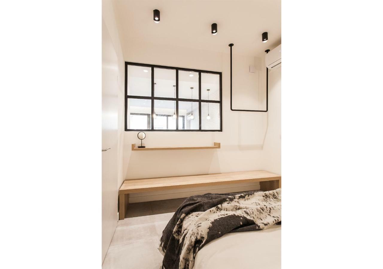 Designer Apartment - Stroll To The Acropolis アテネ エクステリア 写真