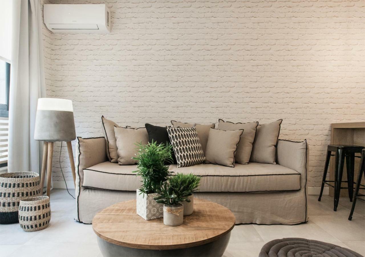 Designer Apartment - Stroll To The Acropolis アテネ エクステリア 写真